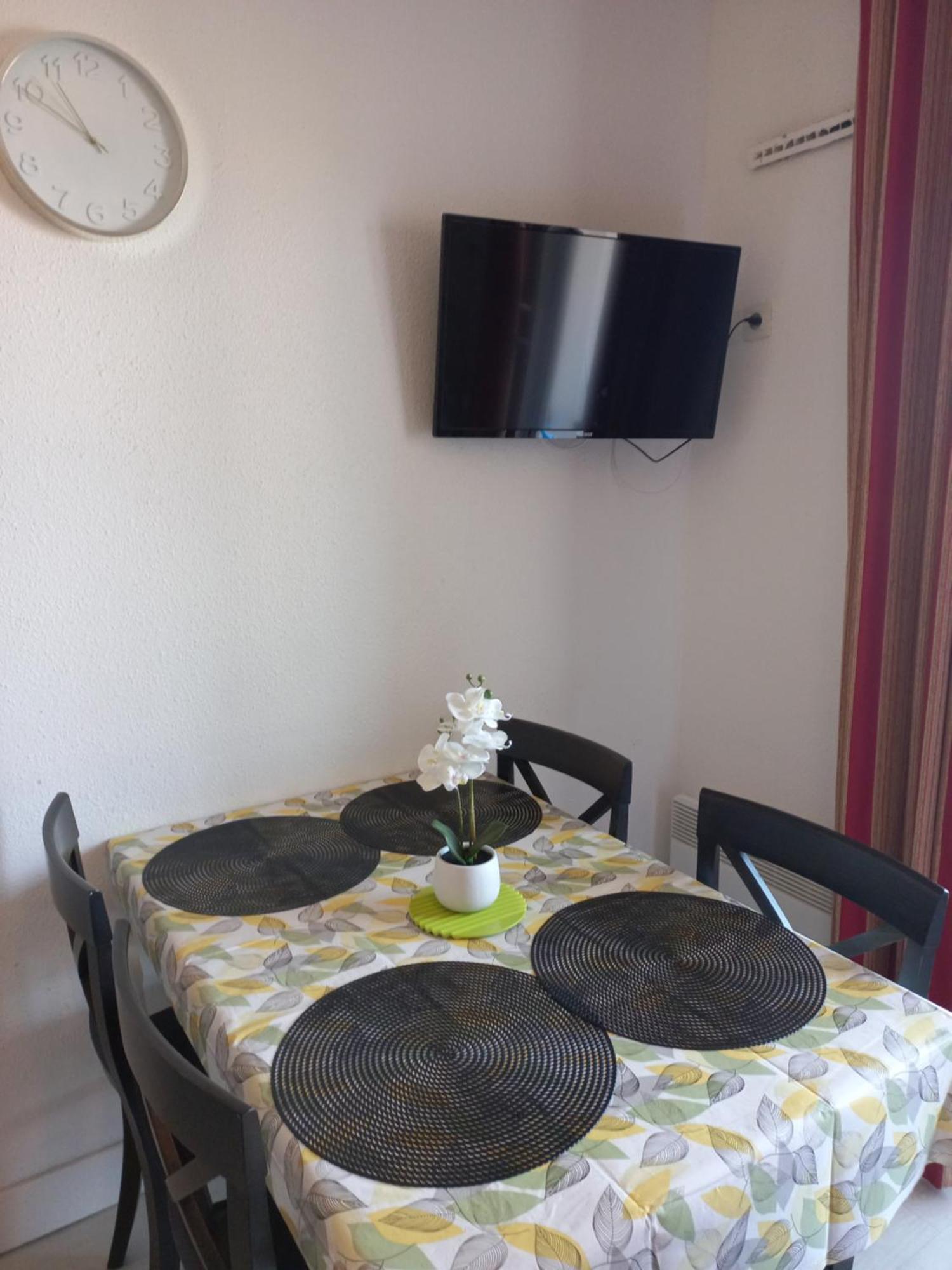 לה ברקרה Coquet Studio 4 Pers, Piscine,Clim Mobile, Plage A 300 M,A 5Min A Pied Du Lydia מראה חיצוני תמונה